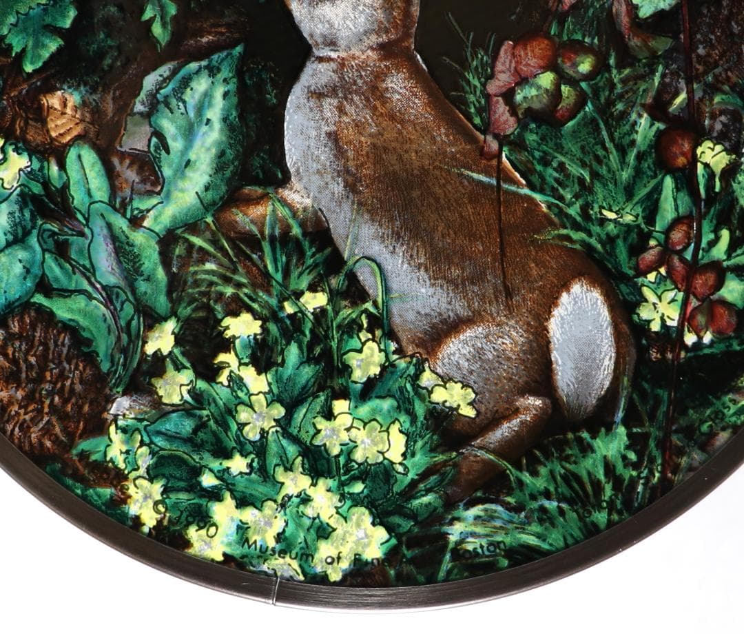 ウィリアム・ジェームズ・ウェッブヴィンテージステンドグラス 植物に囲まれたウサギ