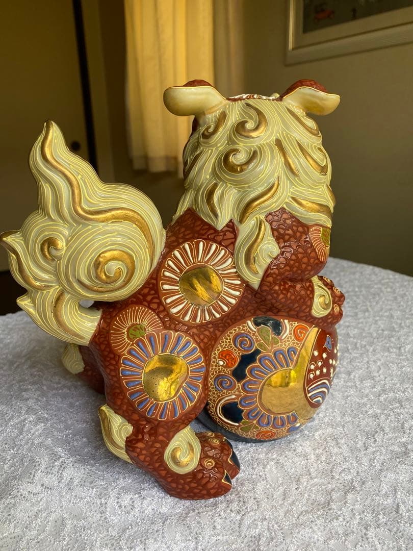 玉乗り獅子　九谷焼　縁起物