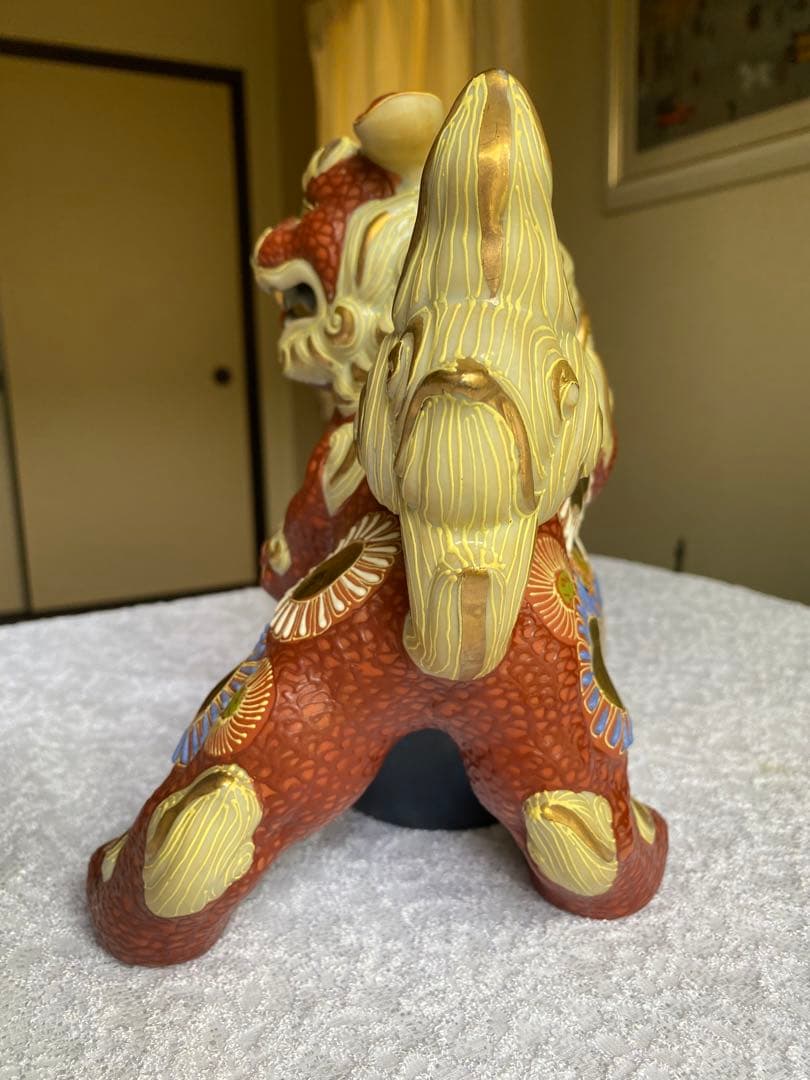玉乗り獅子　九谷焼　縁起物