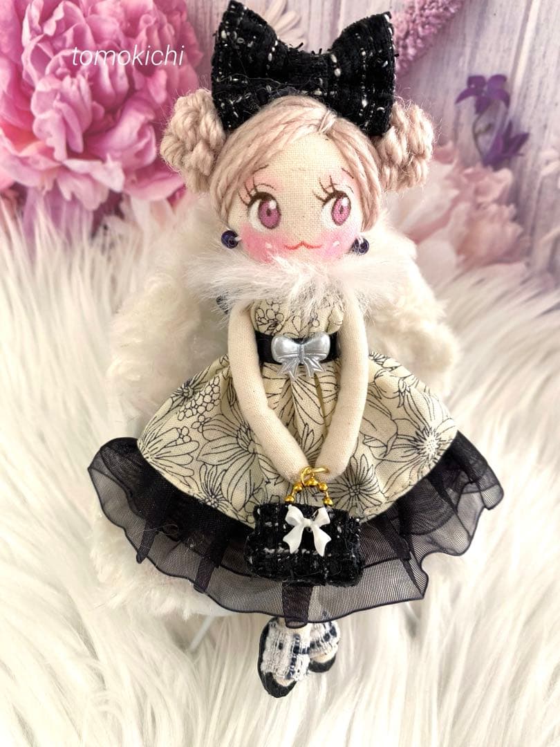 みえりん♥さん専用❤️ブラック＆ホワイト❤️ドールチャーム❤️ハンドメイド