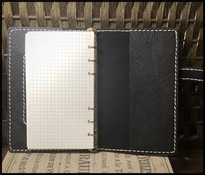 栃木レザー システム手帳 バイブル リフィル 名入れ ベルト付 Polilavo