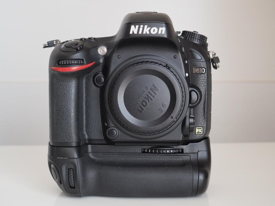 NIKON D610　バッテリーパック MB-D14　ショット数15000未満