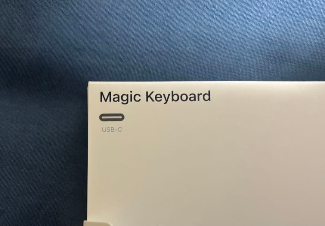 【美品】Apple Magic Keyboard 日本語配列 充電ケーブル付き