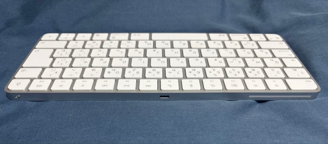 【美品】Apple Magic Keyboard 日本語配列 充電ケーブル付き