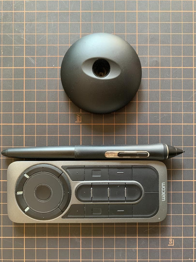 k*s様 WACOM Cintiq DTK-2420/K