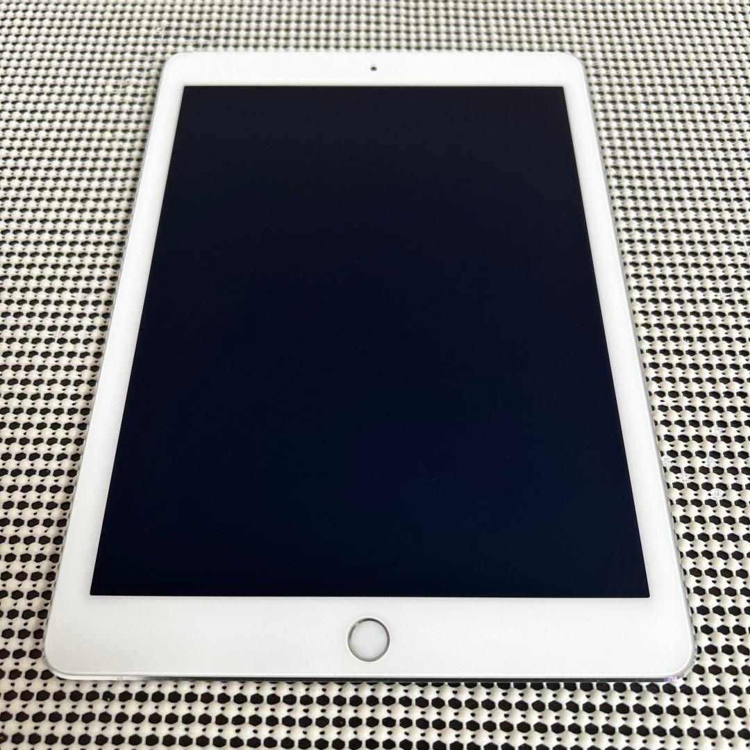 69【早い者勝ち】電池最良好☆iPad Air2 第2世代 16GB au☆
