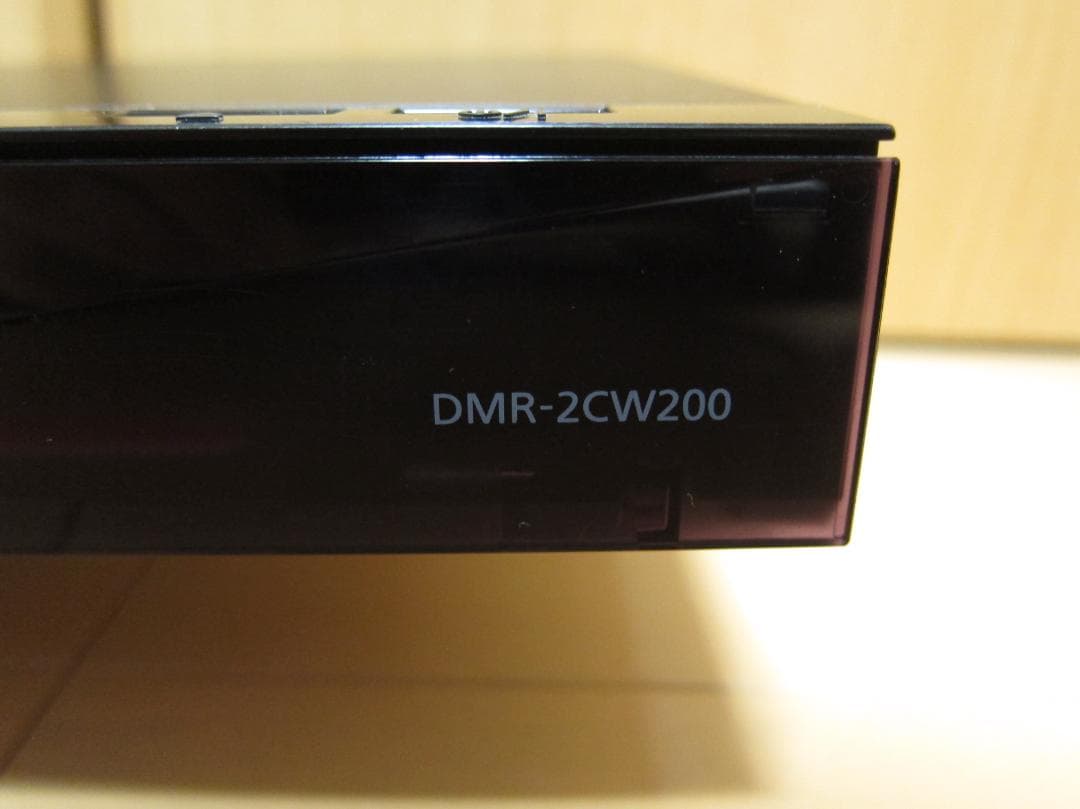 リモコン付属。新品HDD2TBへ交換！Panasonic DMR-2CW200
