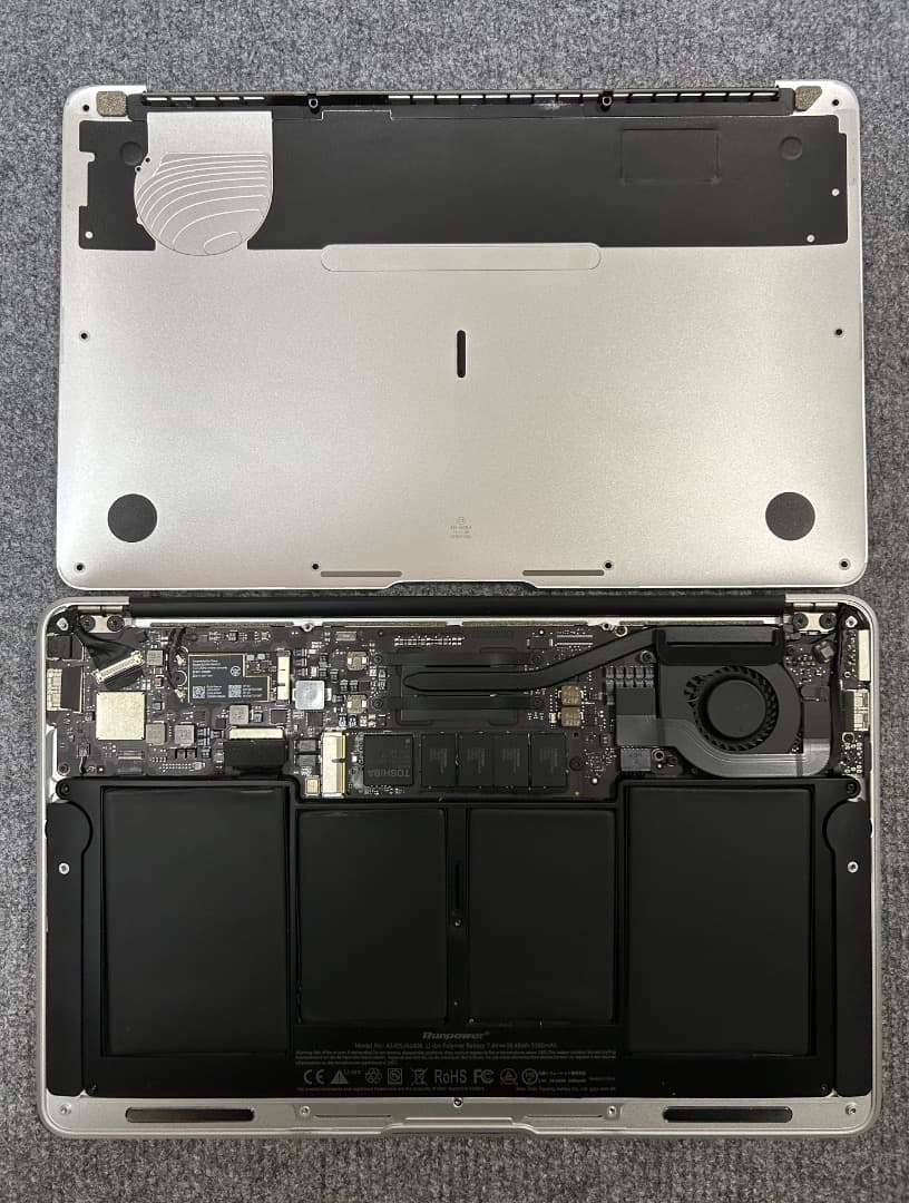 MacBook Air Early 2014 Corei5 4Gb 11インチ