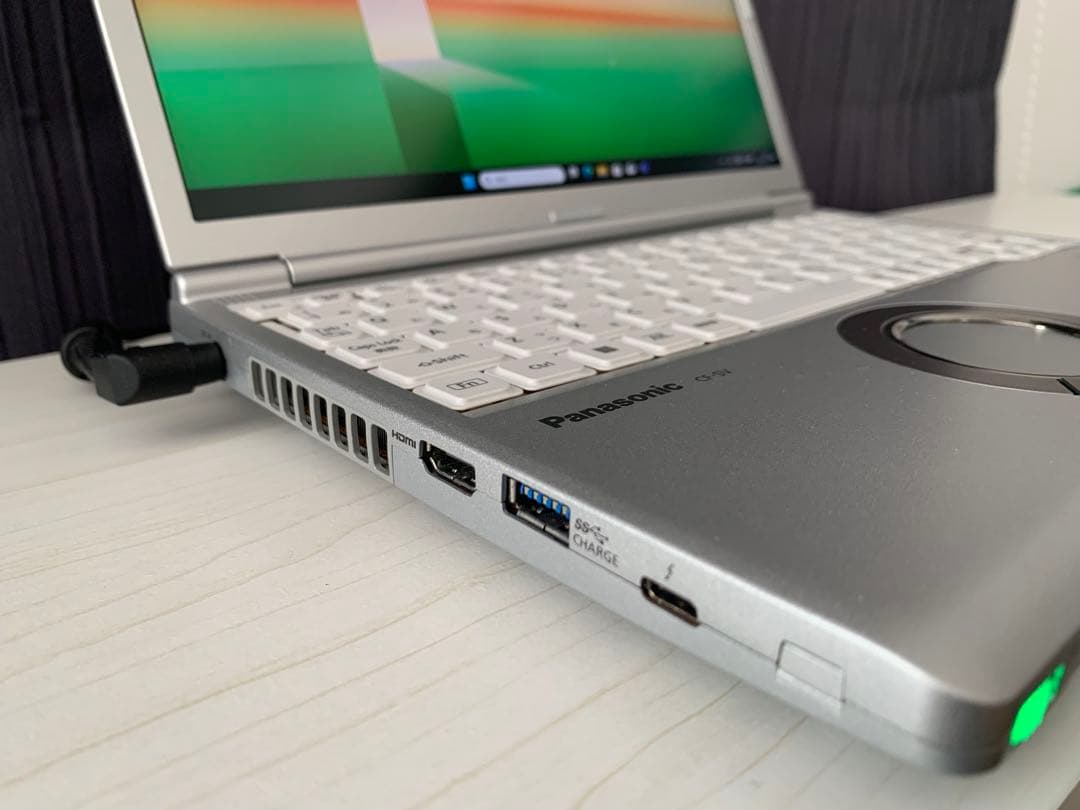 Let’s note CF‑SV1中古美品 11世代i5 16GメモリノートPC