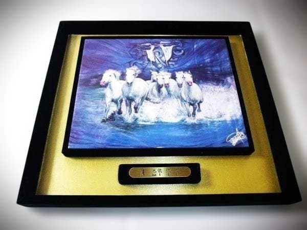 池依 依依 神の馬 アート作品・生命の感動