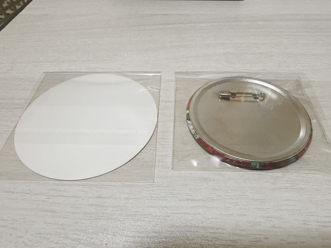 探鉱者 バトラーズカフェ 缶バッジ＆コースター クリスマス