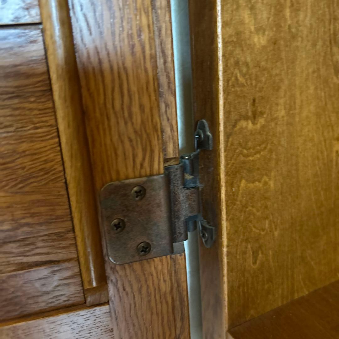 天然木　食器棚　お洒落　アーリーアメリカンシリーズ　クラシック　送料込