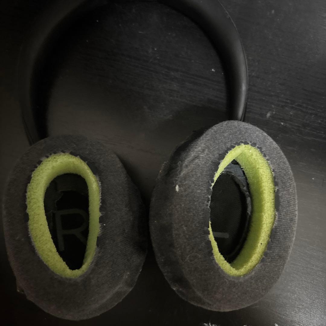 BoseNOISECANCELLINGHEADPHONES700 btsテテ着用