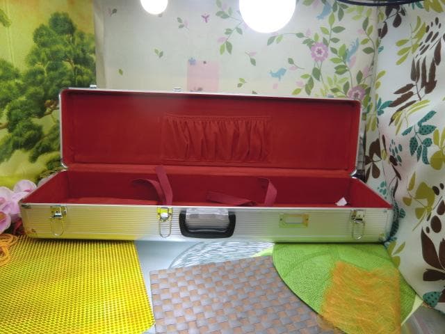 新品未使用(送料無料)13.000円　沖縄三線専用　二丁入アルミハードケース