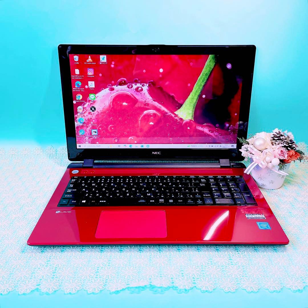 たっぷり大容量1TB✨️薄型ノートパソコン✨️おしゃれ赤❣️カメラ付きテンキー事務作業