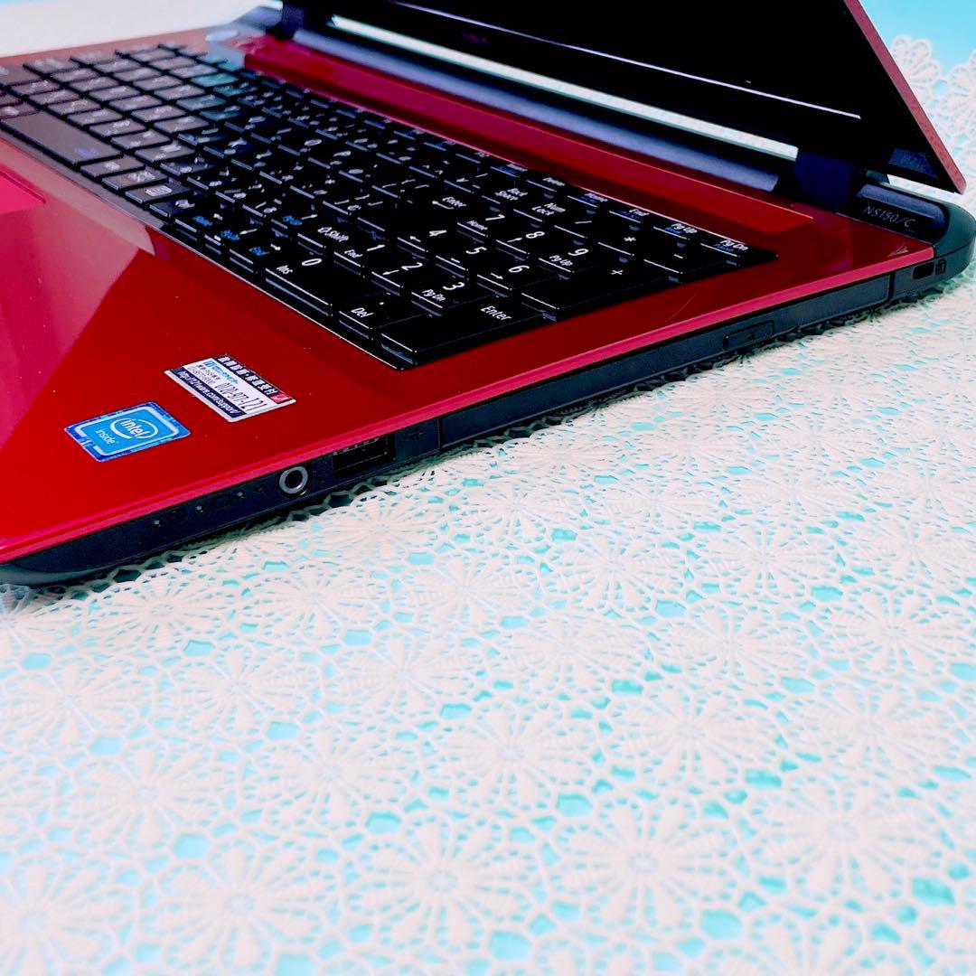 たっぷり大容量1TB✨️薄型ノートパソコン✨️おしゃれ赤❣️カメラ付きテンキー事務作業