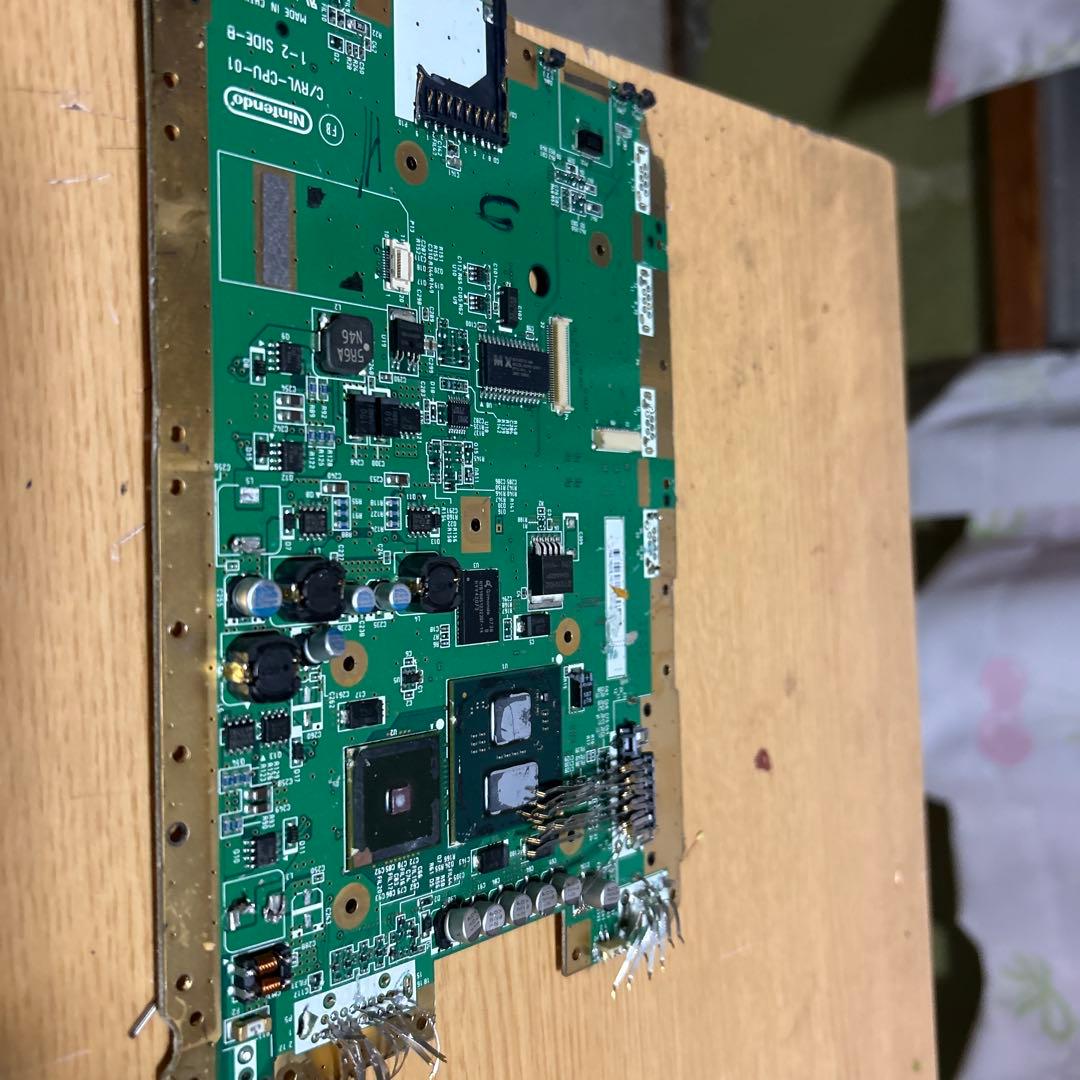 Nintendo B-3105-Z-1 基板