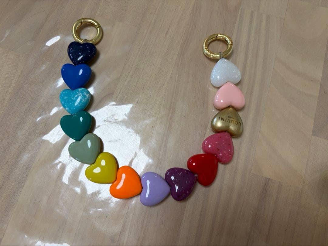 LOUVINI ルヴィニパリ ハンドストラップ　PETIT CUORE