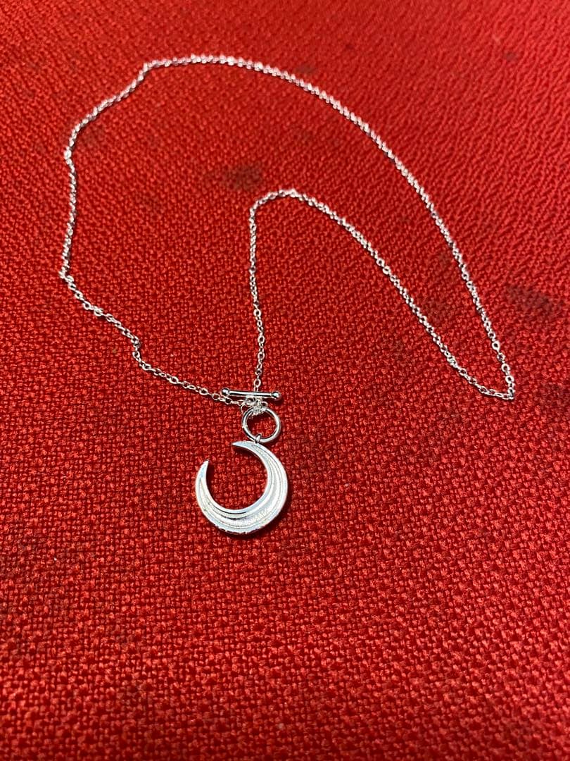 三日月ペンダント ネックレス シルバー