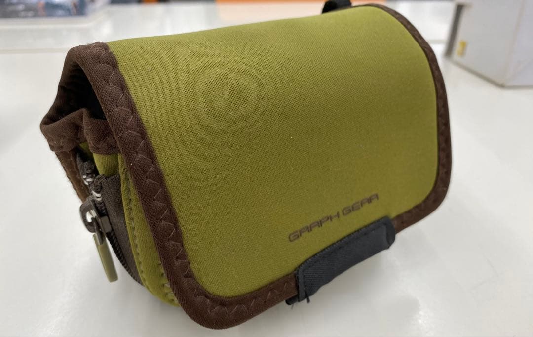 Nicon 1 J1 ・ミラーレス一眼カメラ　J1 MODEL