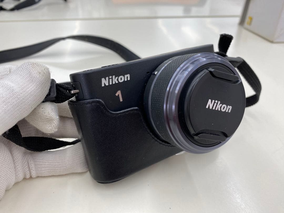 Nicon 1 J1 ・ミラーレス一眼カメラ　J1 MODEL