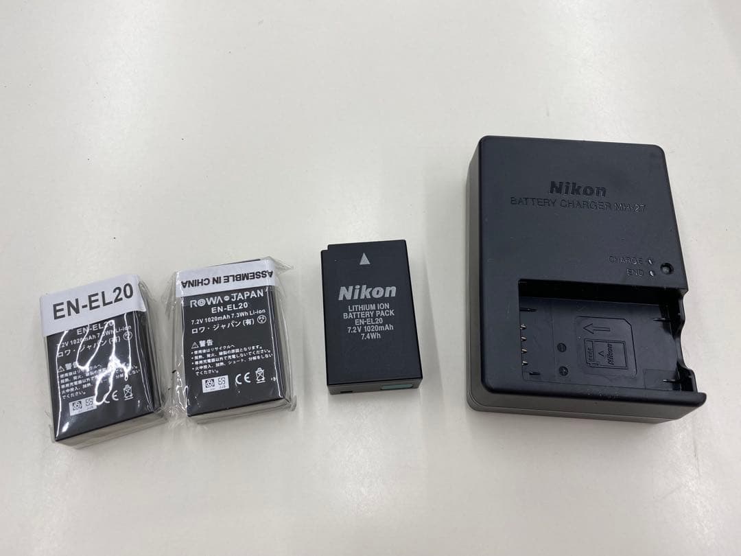 Nicon 1 J1 ・ミラーレス一眼カメラ　J1 MODEL