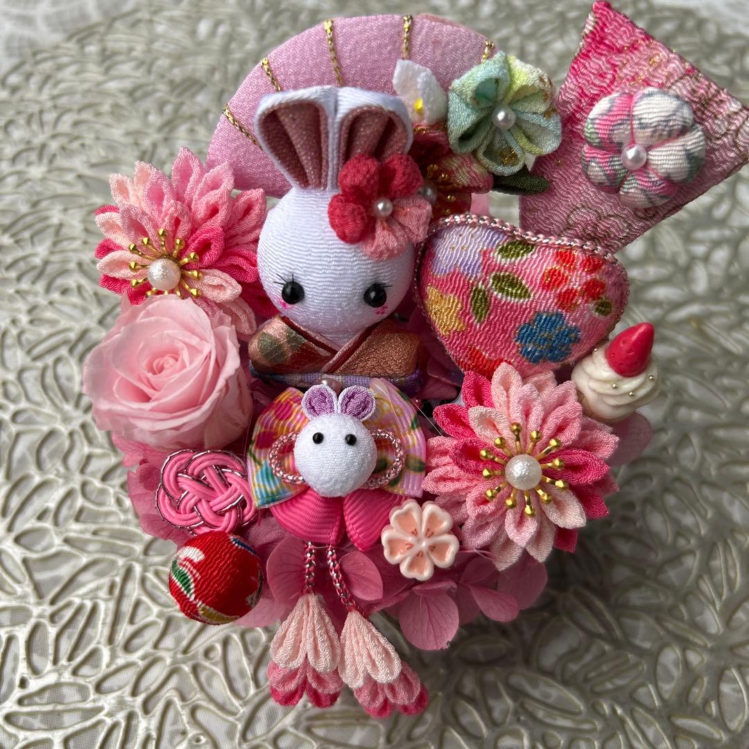 ハンドメイド❣️七五三アレンジ❣️ピンク、扇、バラ、おめ目ぱっちりうさぎちゃん❁⃘*