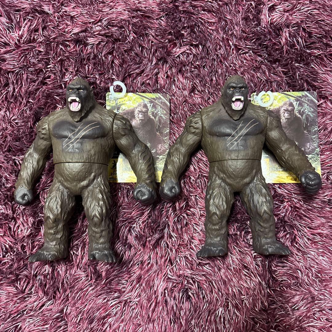 新品　特撮怪獣フィギュアセット　ゴジラ　ウルトラマン　合計21体