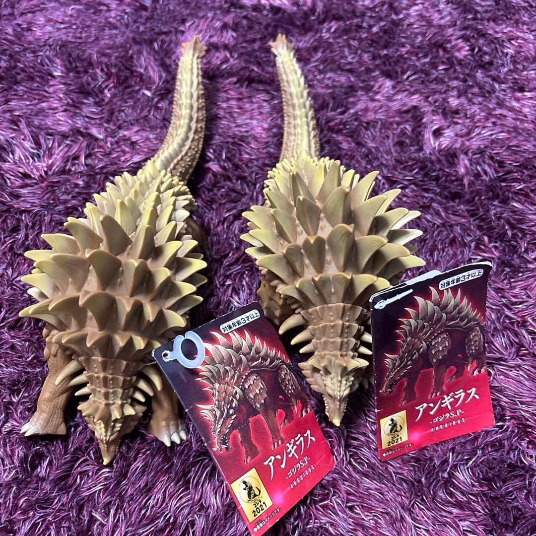 新品　特撮怪獣フィギュアセット　ゴジラ　ウルトラマン　合計21体