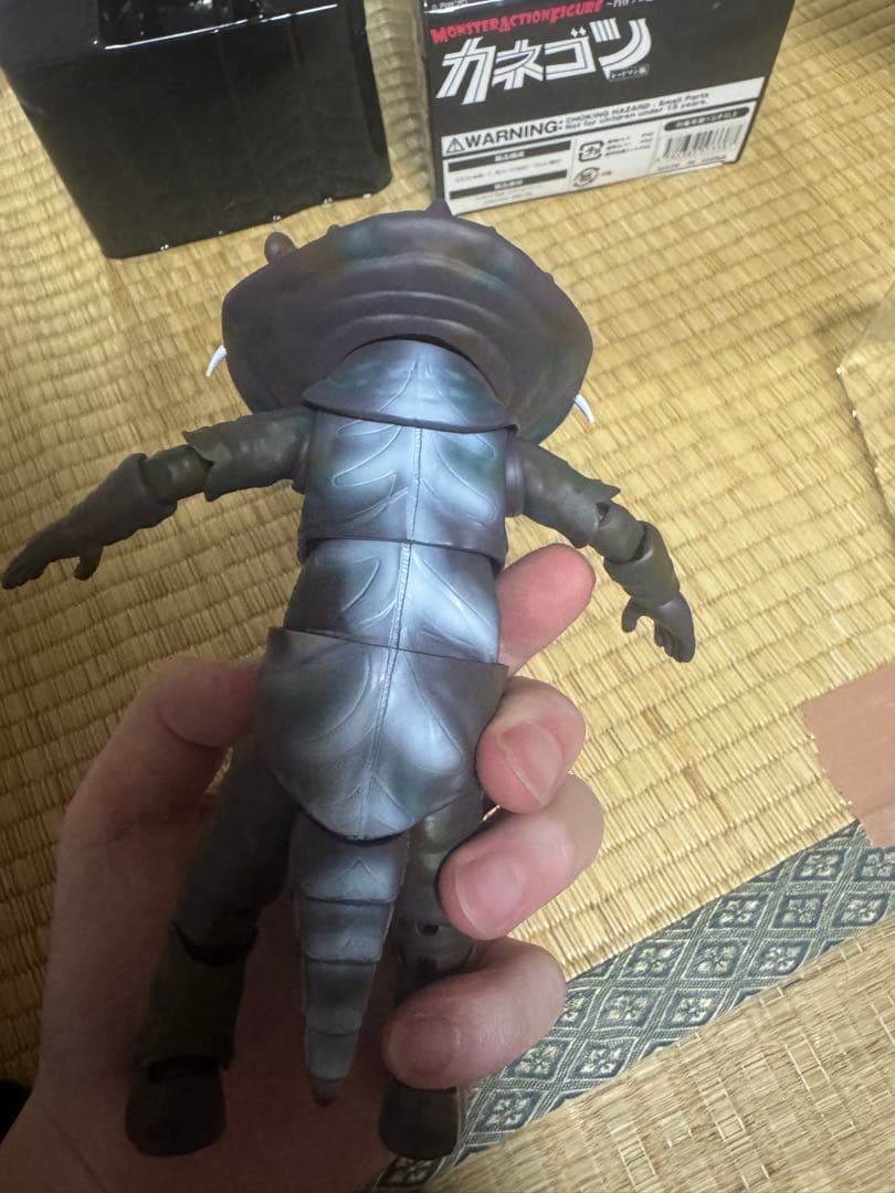 レッドマン カネゴン モンスターアクションフィギュア