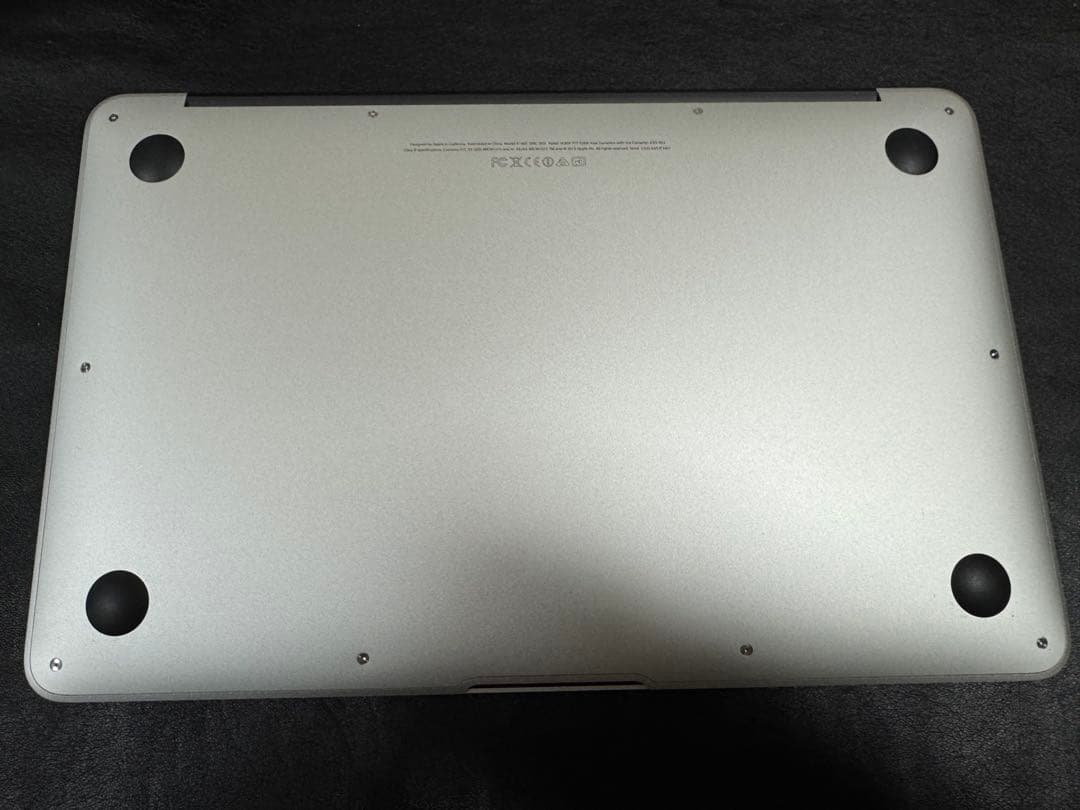 MacBook Air 11インチ Mid2013 SSD128GB 初期化済
