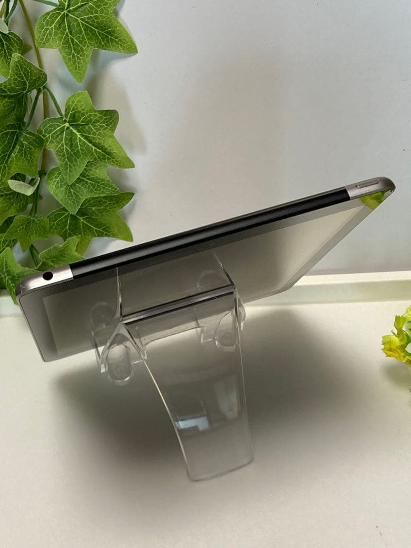 iPad 【第5世代】 Wi-Fi +Cellular MP1J2J/A ⭐️