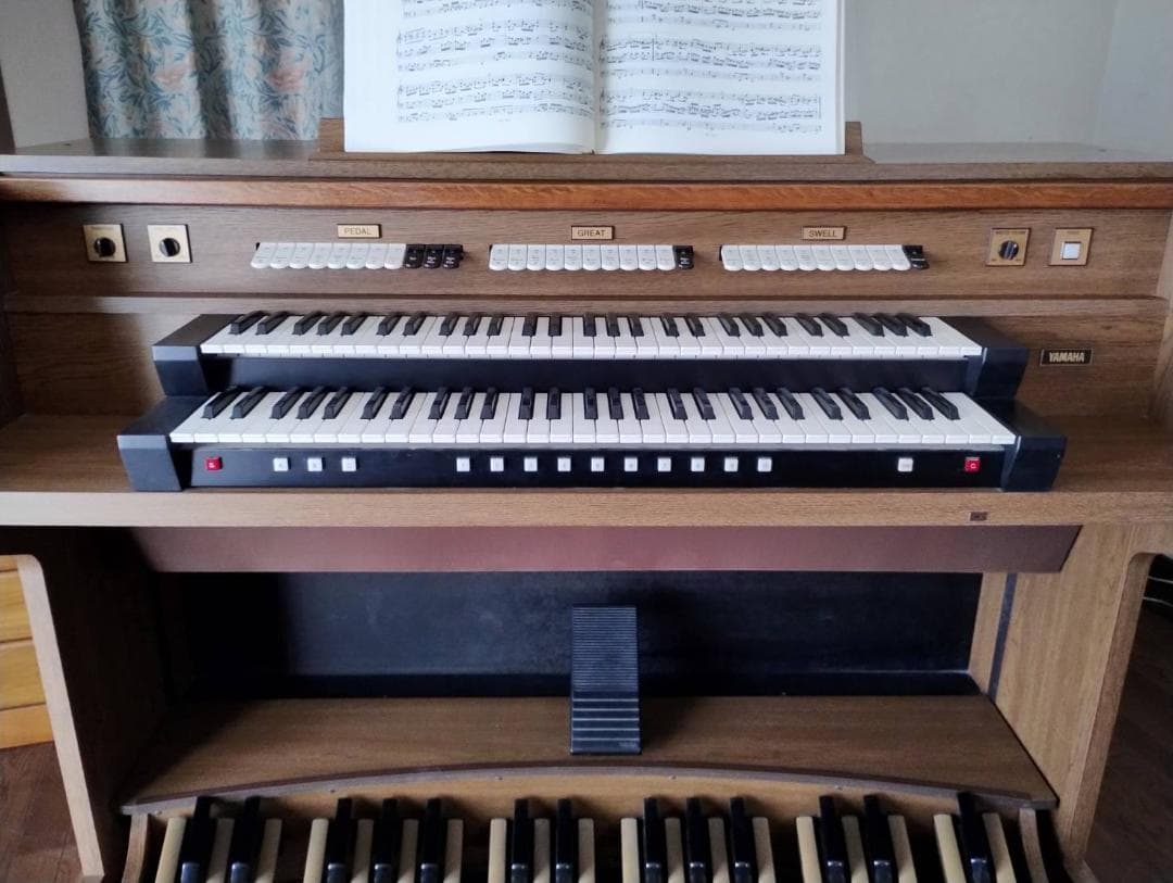 鍵盤楽器 YAMAHA Classic Organ F-200