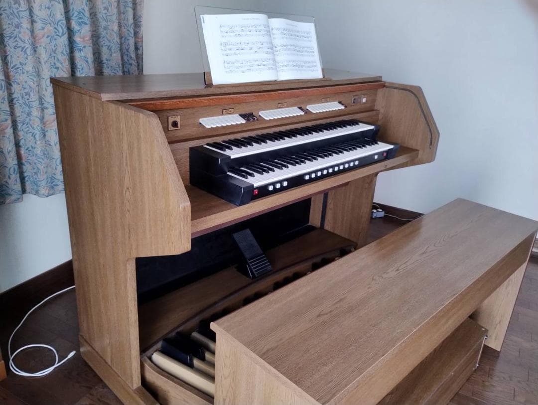 鍵盤楽器 YAMAHA Classic Organ F-200
