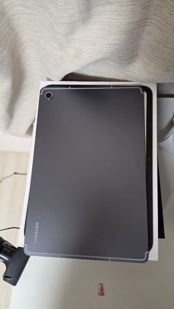 Samsung Galaxy Tab S10　FE　シルバー