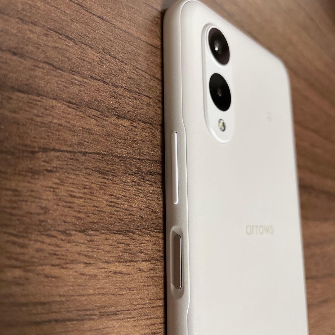 Softbank版 arrows We2 A402FC SIMフリースマホ
