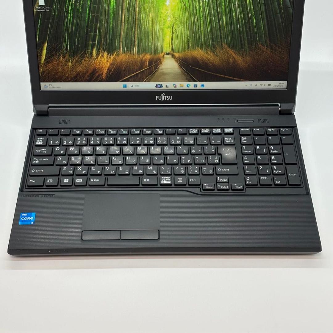 富士通 A5512/J FMVA94004 i5-1245U 3104