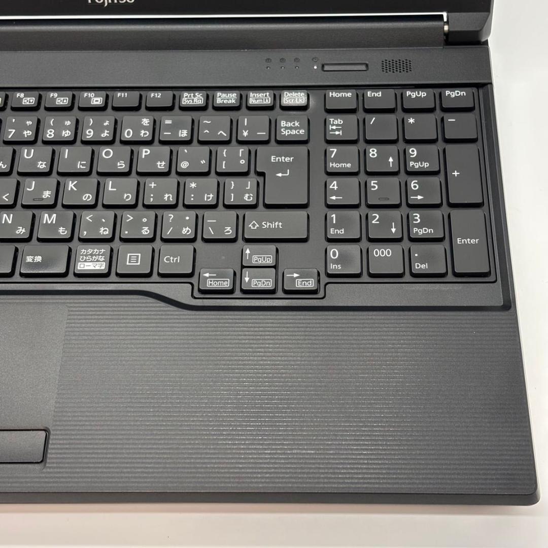 富士通 A5512/J FMVA94004 i5-1245U 3104