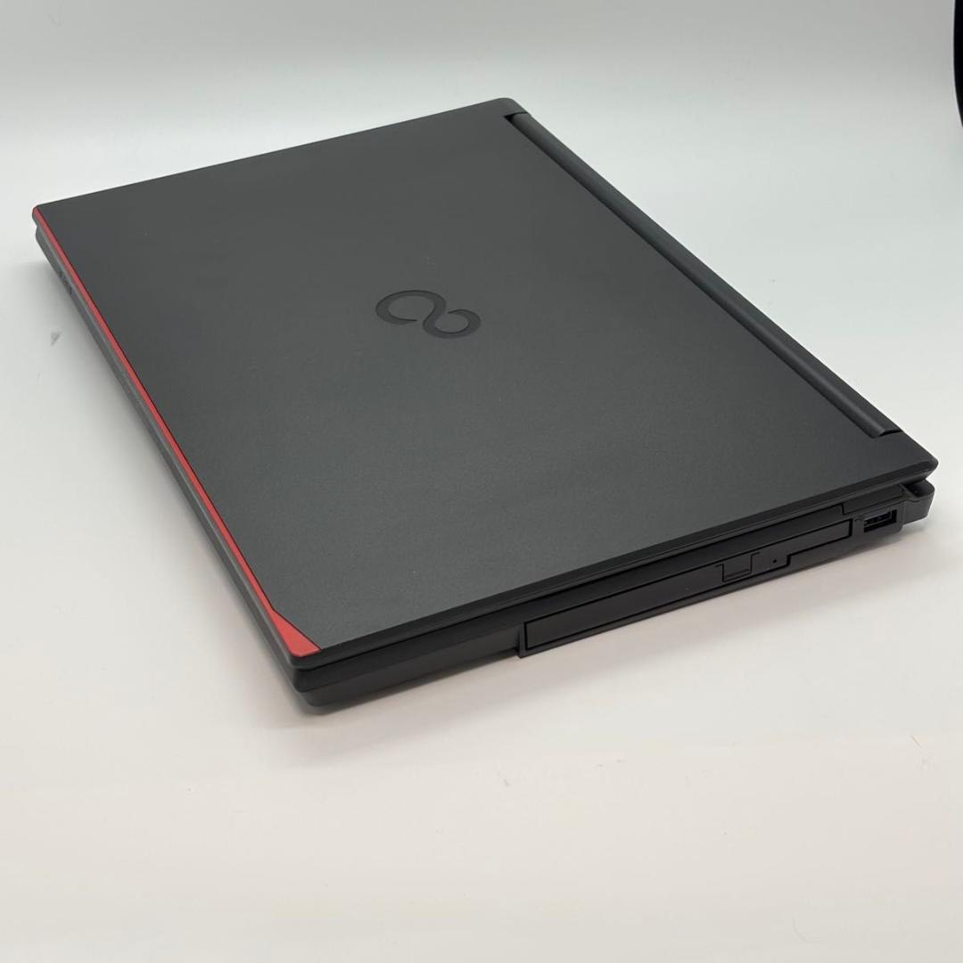 富士通 A5512/J FMVA94004 i5-1245U 3104