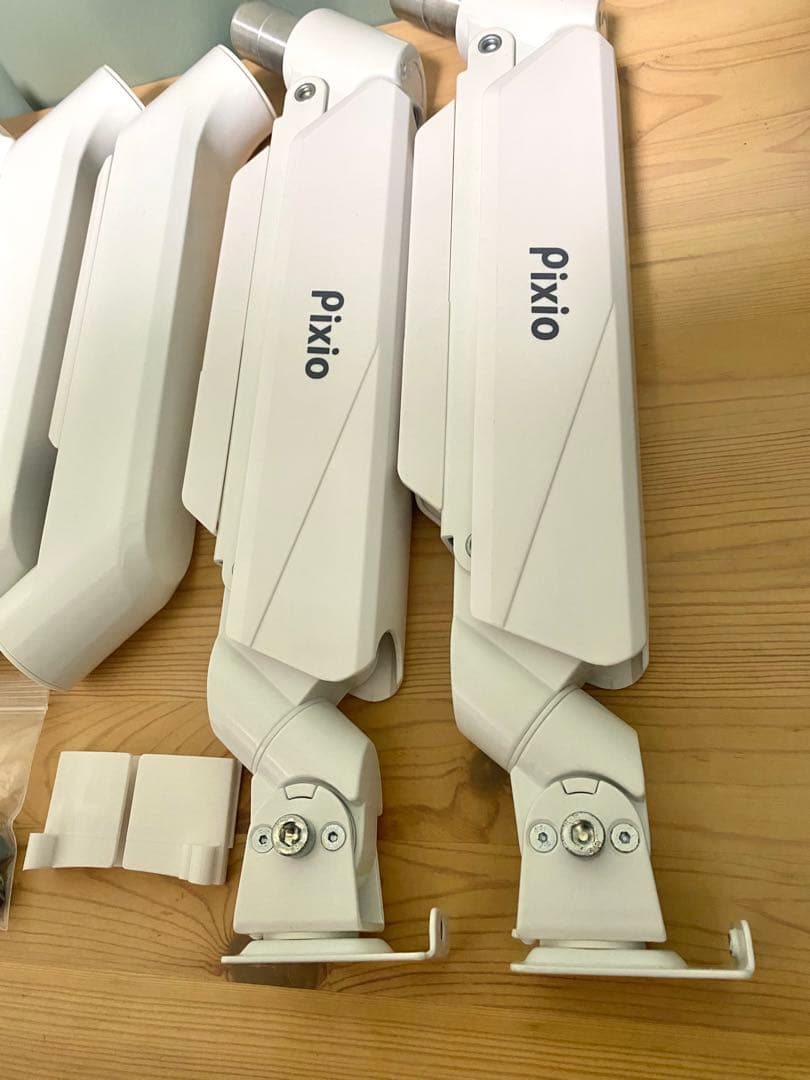 【美品】Pixio PS2D White デュアルモニターアーム