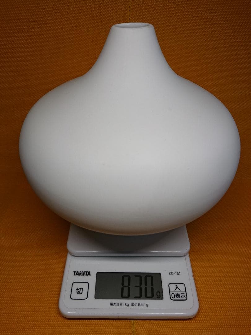 【美品】花器　花瓶　ドイツ　磁器　置物　インテリア　工芸品　美術品　A3177