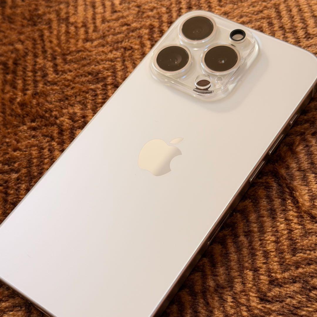 iphone15 pro 本体のみ1TB 美品 保護フィルム