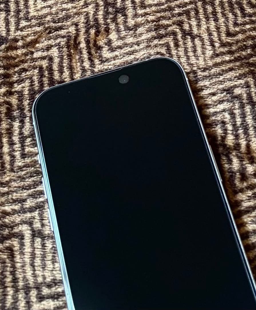 iphone15 pro 本体のみ1TB 美品 保護フィルム