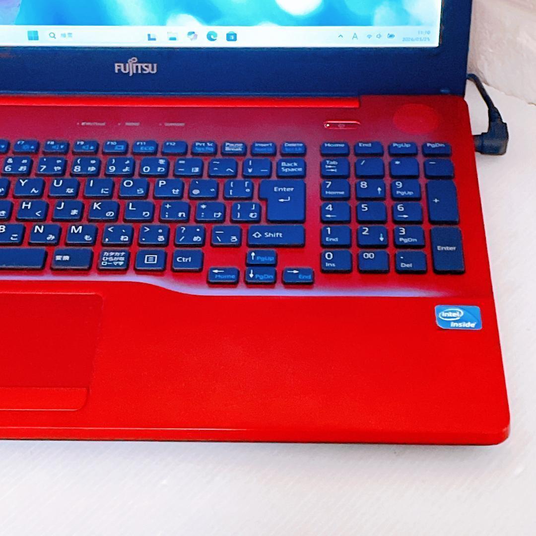 富士通 ノートパソコン Windows11 YouTubeに最適！ノートPC