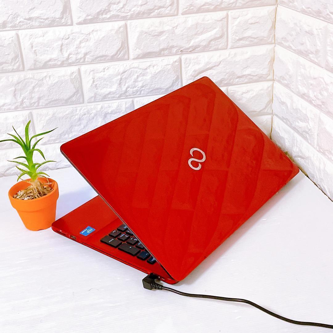 富士通 ノートパソコン Windows11 YouTubeに最適！ノートPC