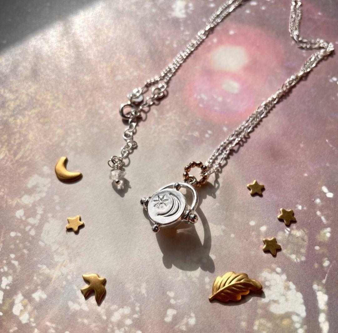 美品　　mau_jewelry　オパールネックレス