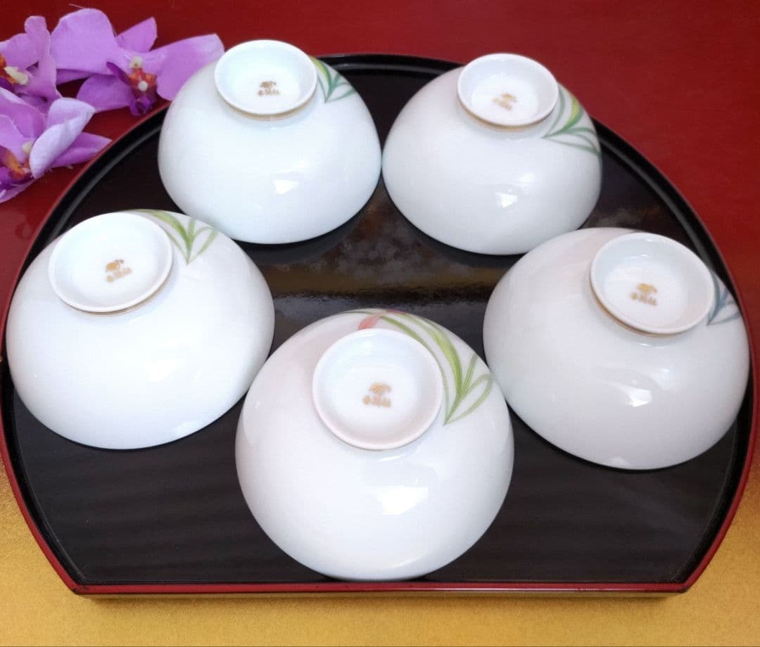 香蘭社　色変わり　ご飯茶碗　飯碗　金彩春蘭　５客　箱入り　しおり付　宮内庁御用達