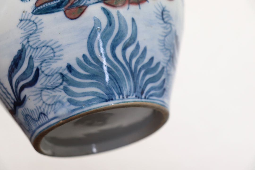 中国　青華釉裏紅　魚紋壺　送料込み251008