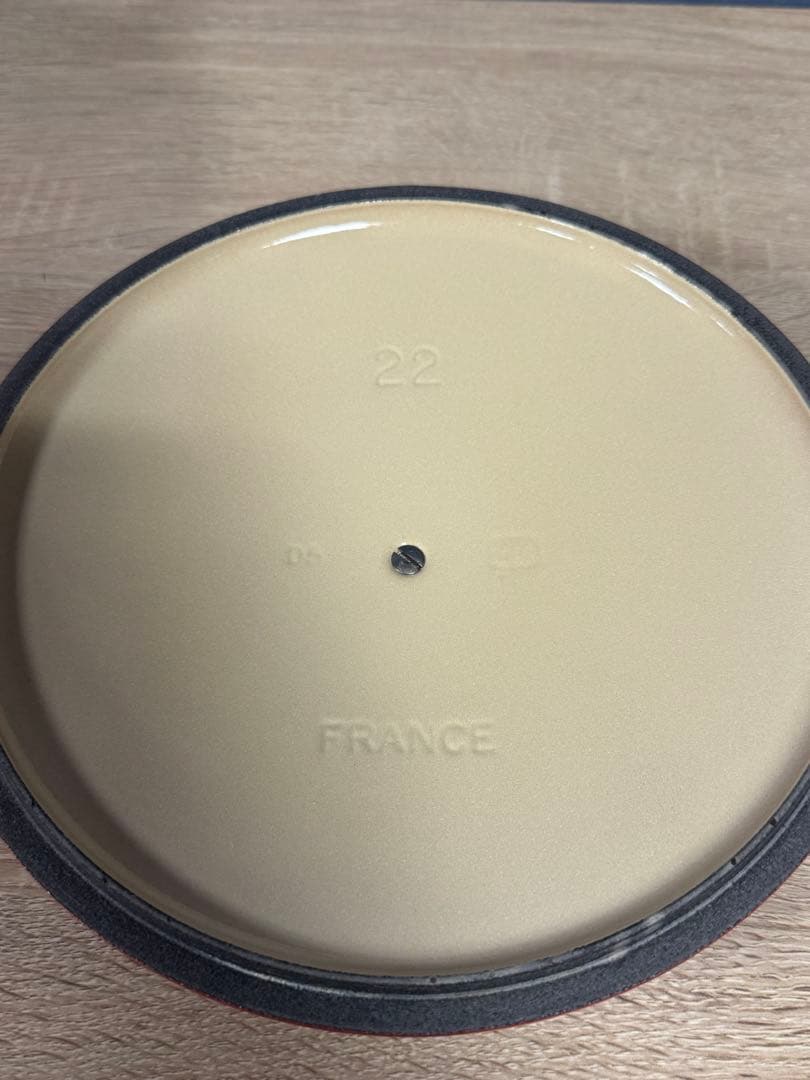 ルクルーゼ　ココットロンド　22cm チェリーレッド　両手鍋　鍋