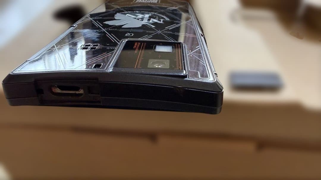 SH-06D NERV docomo エヴァスマホ